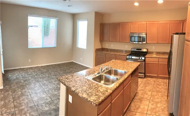 $2,300 | 10625 Mt Jefferson Avenue, Las Vegas, NV 89166