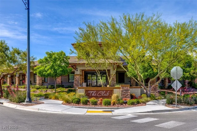 $2,300 | 10625 Mt Jefferson Avenue, Las Vegas, NV 89166