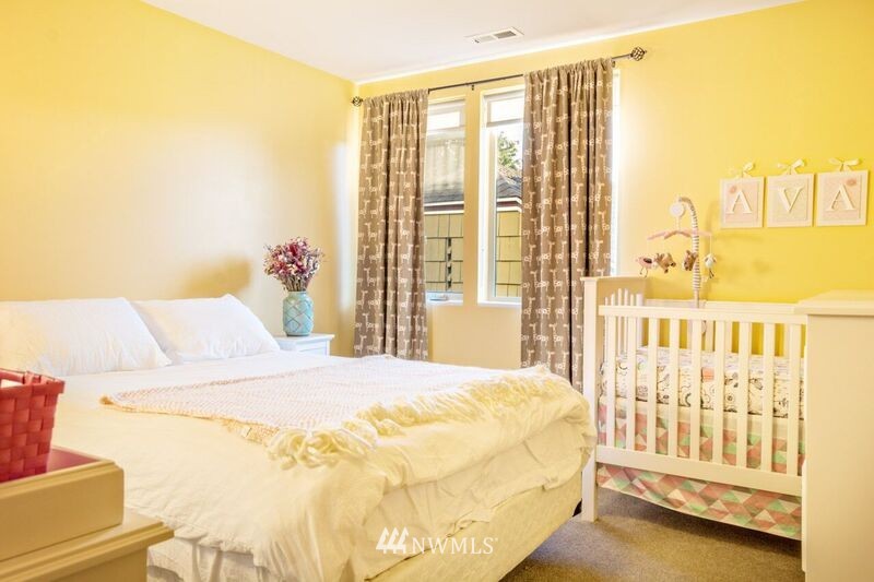 4628 Southwest Myrtle Street Seattle, WA 98136 - Photo 16 of 25 Gallery Image 16