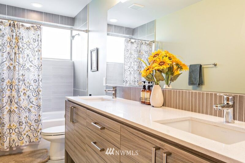 4628 Southwest Myrtle Street Seattle, WA 98136 - Photo 17 of 25 Gallery Image 17
