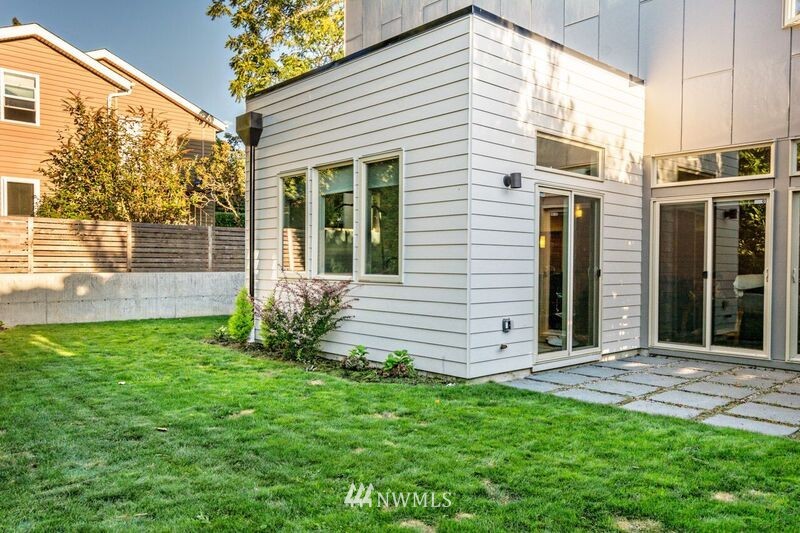 4628 Southwest Myrtle Street Seattle, WA 98136 - Photo 25 of 25 Gallery Image 25
