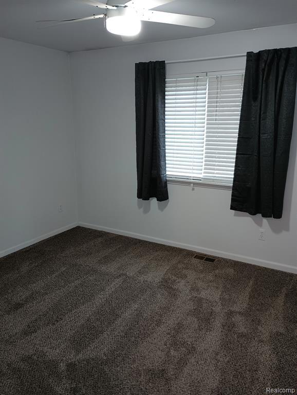 48600 Sugarbush Road New Baltimore, MI 48047 - Photo 5 of 8