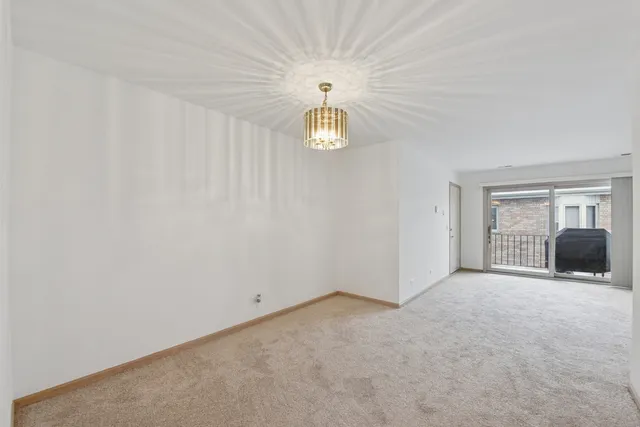 $259,000 | 5413 North Milwaukee Avenue, Unit 3B, Chicago, IL 60630