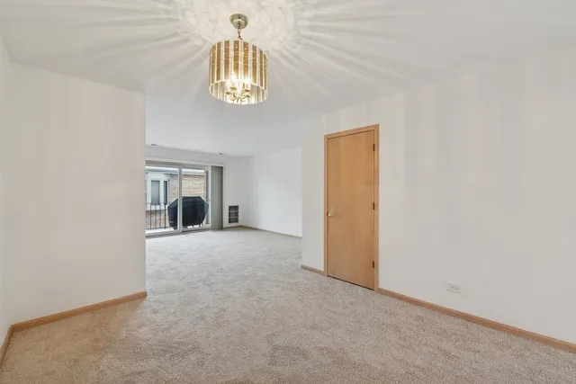 $259,000 | 5413 North Milwaukee Avenue, Unit 3B, Chicago, IL 60630