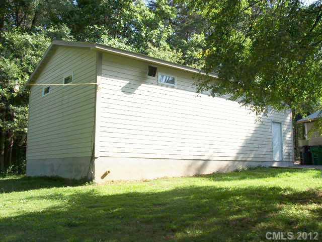 11614 Pump Station Road Charlotte, NC 28216 - Photo 12 of 16 Gallery Image 12