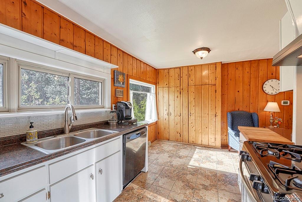 9088 South Murphy Gulch Road Littleton, CO 80127 - Photo 37 of 50