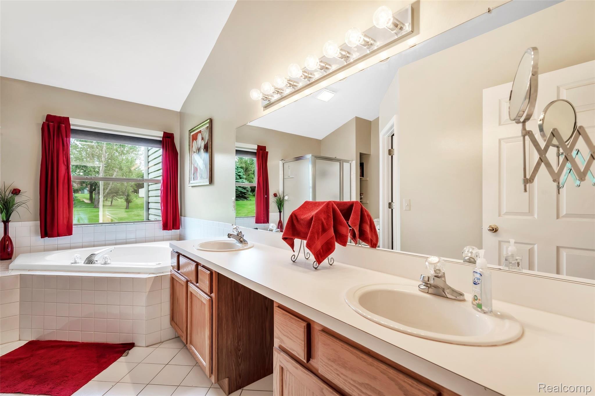 1858 Park Ridge Court Howell, MI 48843 - Photo 22 of 44 Master Bath