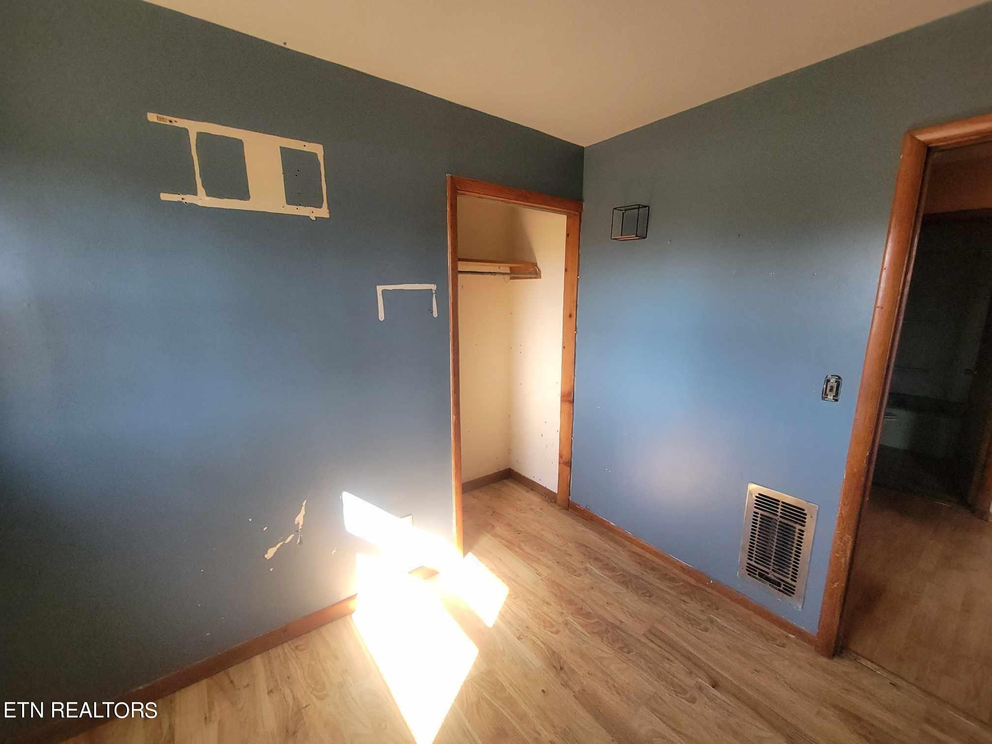 1751 Eldridge Loop Crossville, TN 38571 - Photo 14 of 35 a view of a livingroom with wooden floor