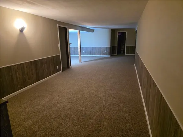 $270,000 | 430 Chestnut Drive, Marshall, MO 65340