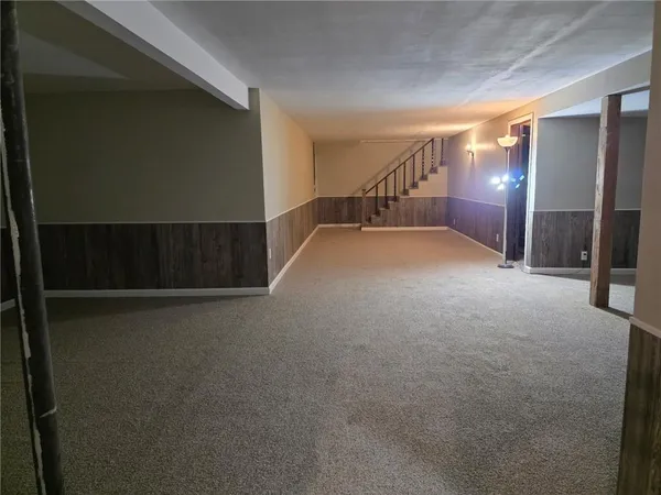 $270,000 | 430 Chestnut Drive, Marshall, MO 65340