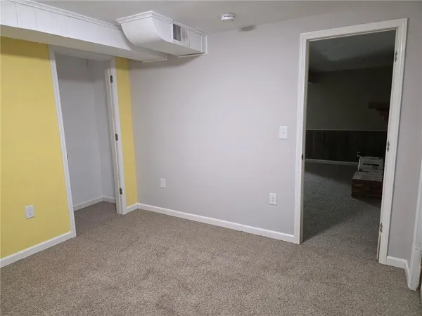 $270,000 | 430 Chestnut Drive, Marshall, MO 65340