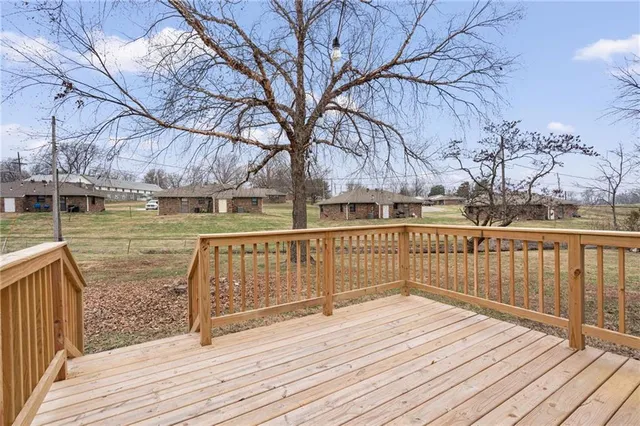 $275,000 | 430 Chestnut Drive, Marshall, MO 65340