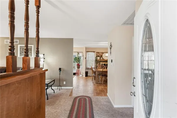 $270,000 | 430 Chestnut Drive, Marshall, MO 65340