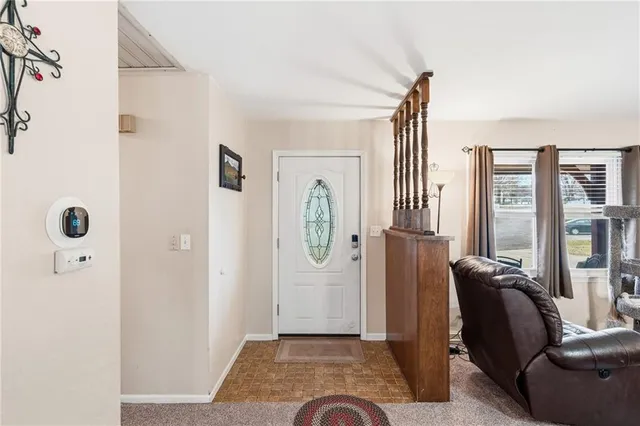 $275,000 | 430 Chestnut Drive, Marshall, MO 65340