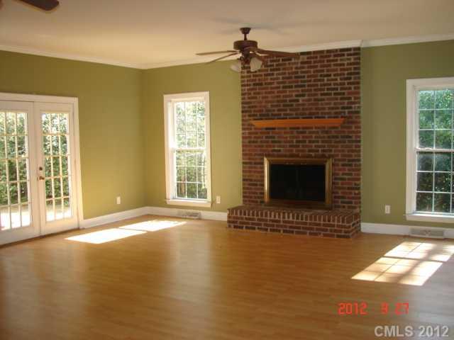 240 Stillwater Road Troutman, NC 28166 - Photo 4 of 16 Gallery Image 4
