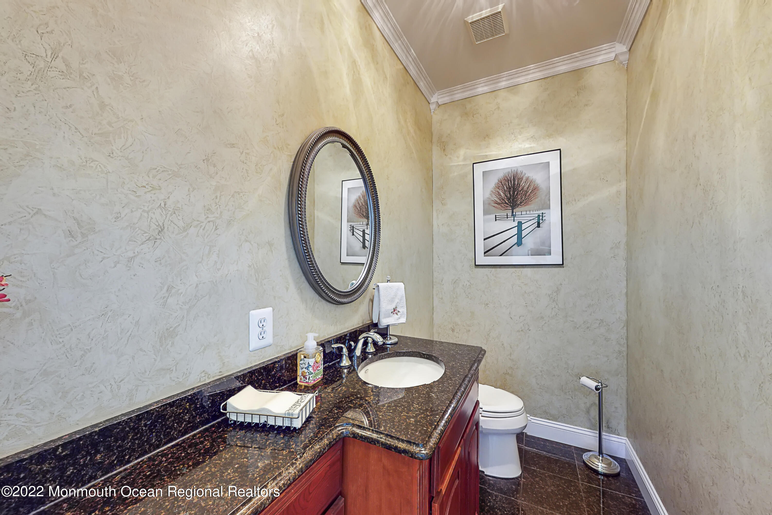 54 Overlook Drive Jackson, NJ 08527 - Photo 20 of 51 1st Floor Powder Room
