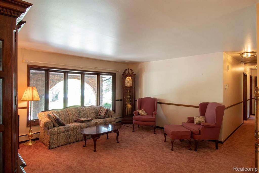 909 Trinway Road Troy, MI 48085 - Photo 8 of 31