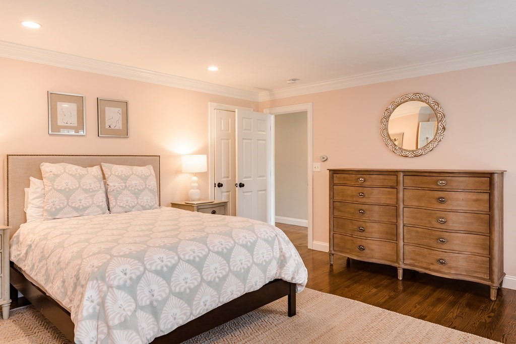 15 Meadowbrook Road, Unit 15 Brookline, MA 02467 - Photo 16 of 38 Gallery Image 16
