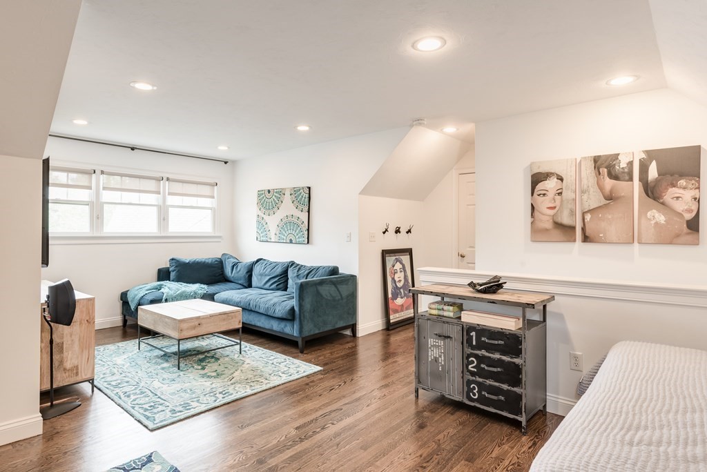 15 Meadowbrook Road, Unit 15 Brookline, MA 02467 - Photo 33 of 38 Gallery Image 33