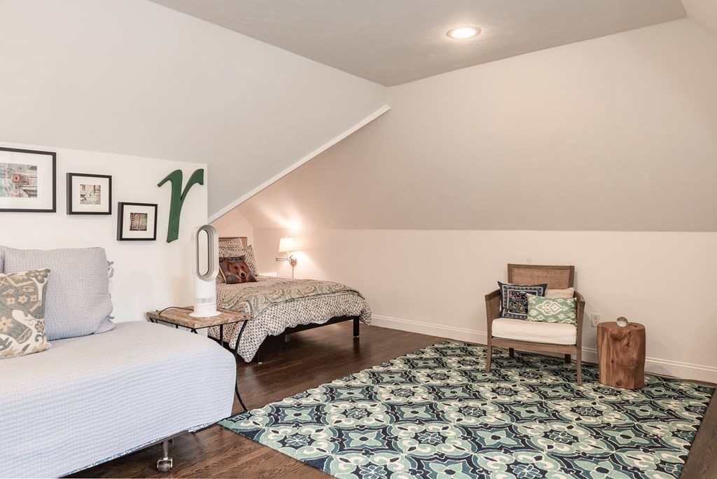 15 Meadowbrook Road, Unit 15 Brookline, MA 02467 - Photo 34 of 38 Gallery Image 34