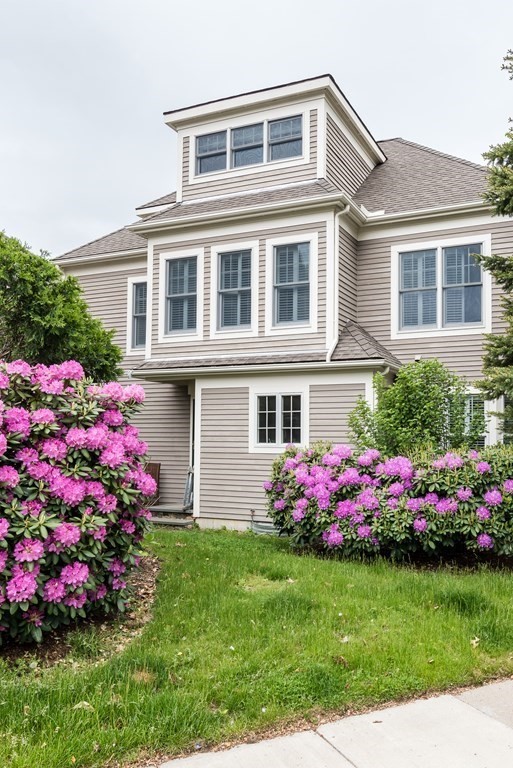 15 Meadowbrook Road, Unit 15 Brookline, MA 02467 - Photo 36 of 38 Gallery Image 36
