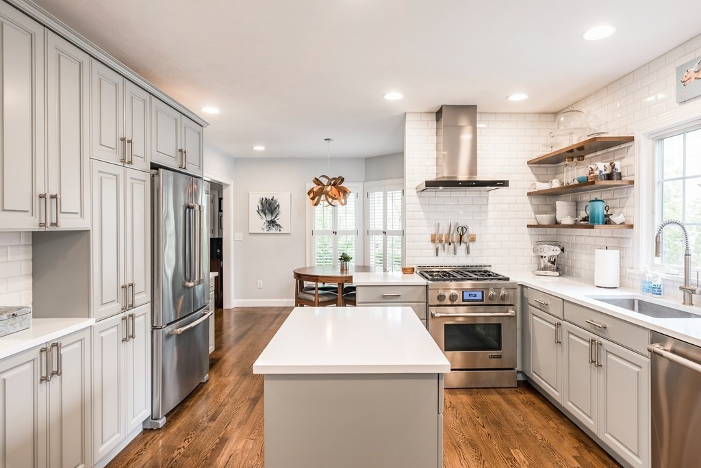 15 Meadowbrook Road, Unit 15 Brookline, MA 02467 - Photo 4 of 38 Gallery Image 4