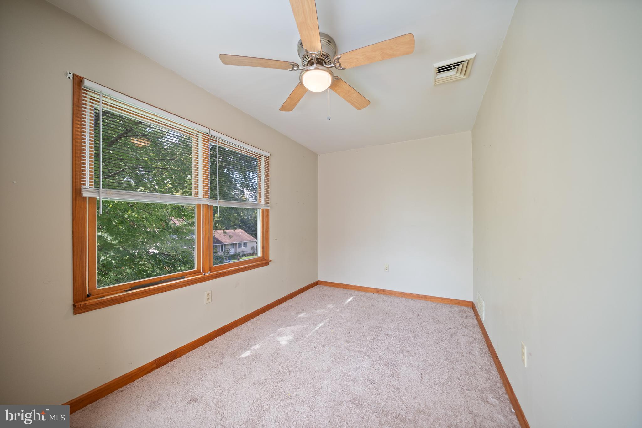 147 Riverview Road Phillipsburg, NJ 08865 - Photo 18 of 43 Gallery Image 18