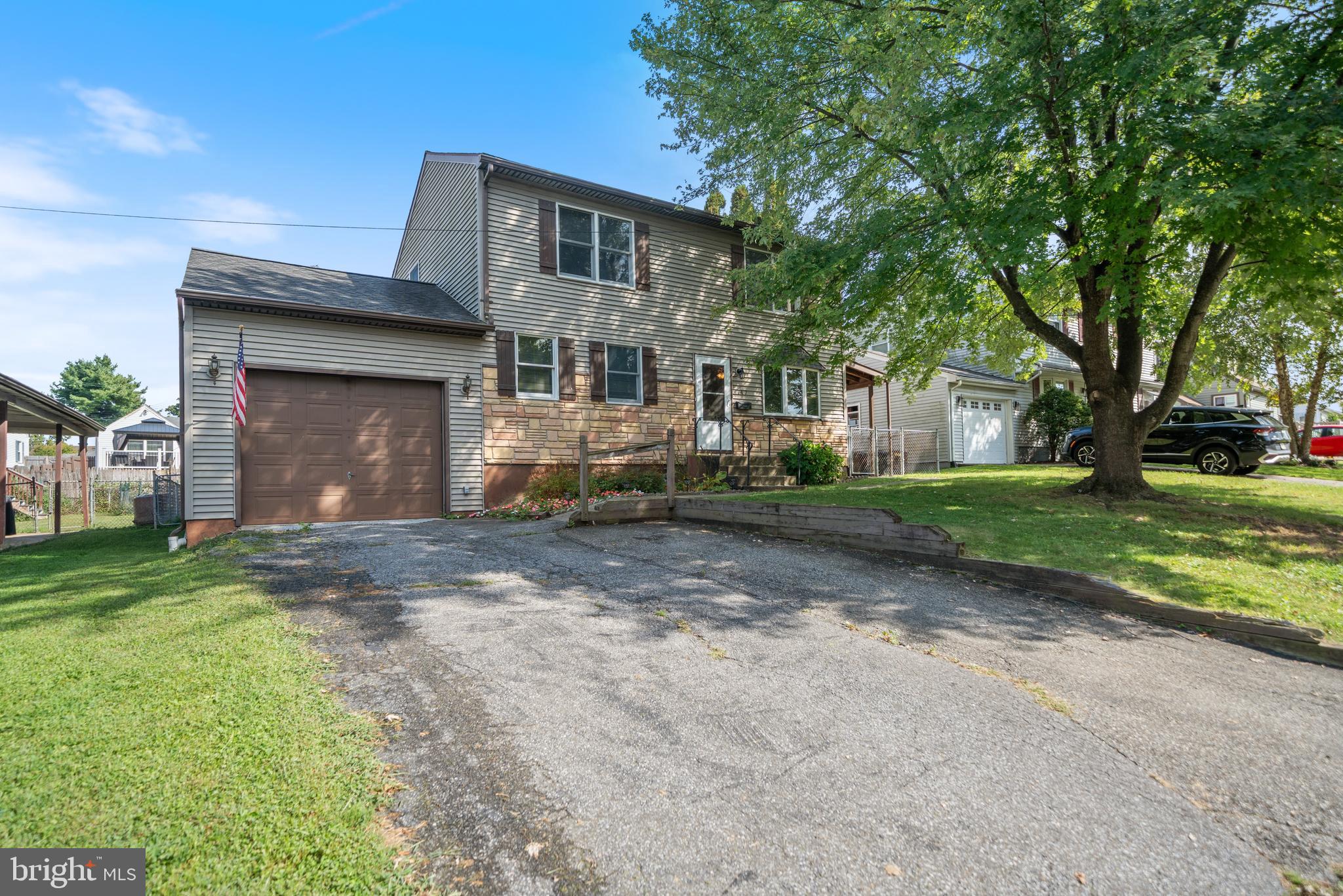 147 Riverview Road Phillipsburg, NJ 08865 - Photo 2 of 43 Gallery Image 2
