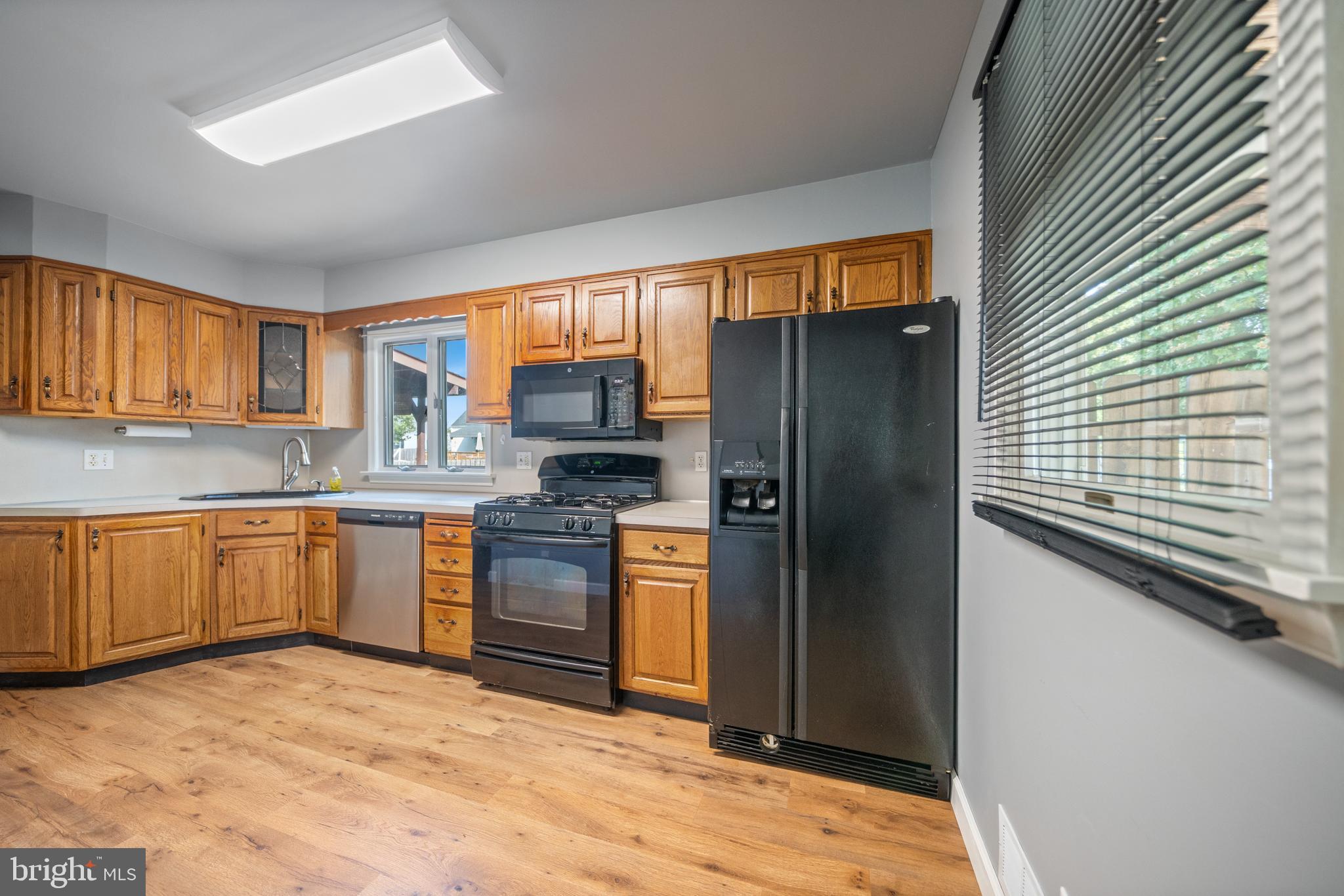 147 Riverview Road Phillipsburg, NJ 08865 - Photo 8 of 43 Gallery Image 8