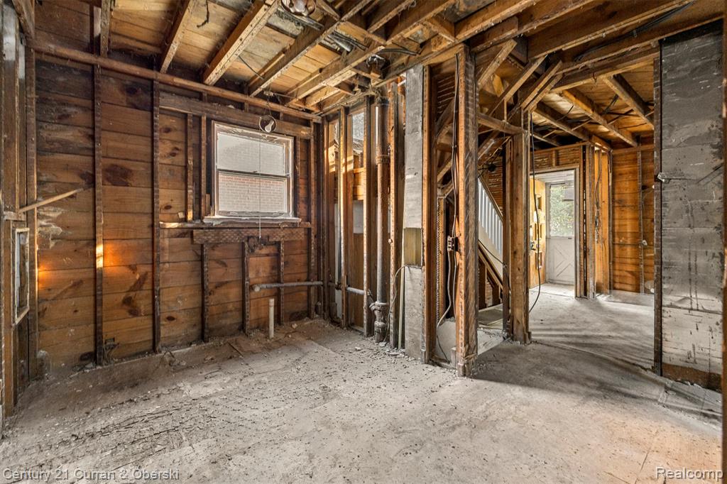 14627 Ashton Road Detroit, MI 48223 - Photo 11 of 27 Gallery Image 11