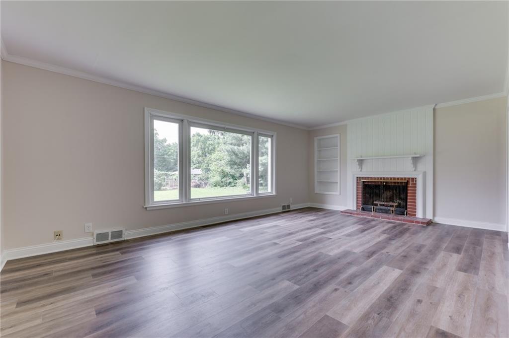 45 West Banta Road Indianapolis, IN 46217 - Photo 7 of 39 Gallery Image 7