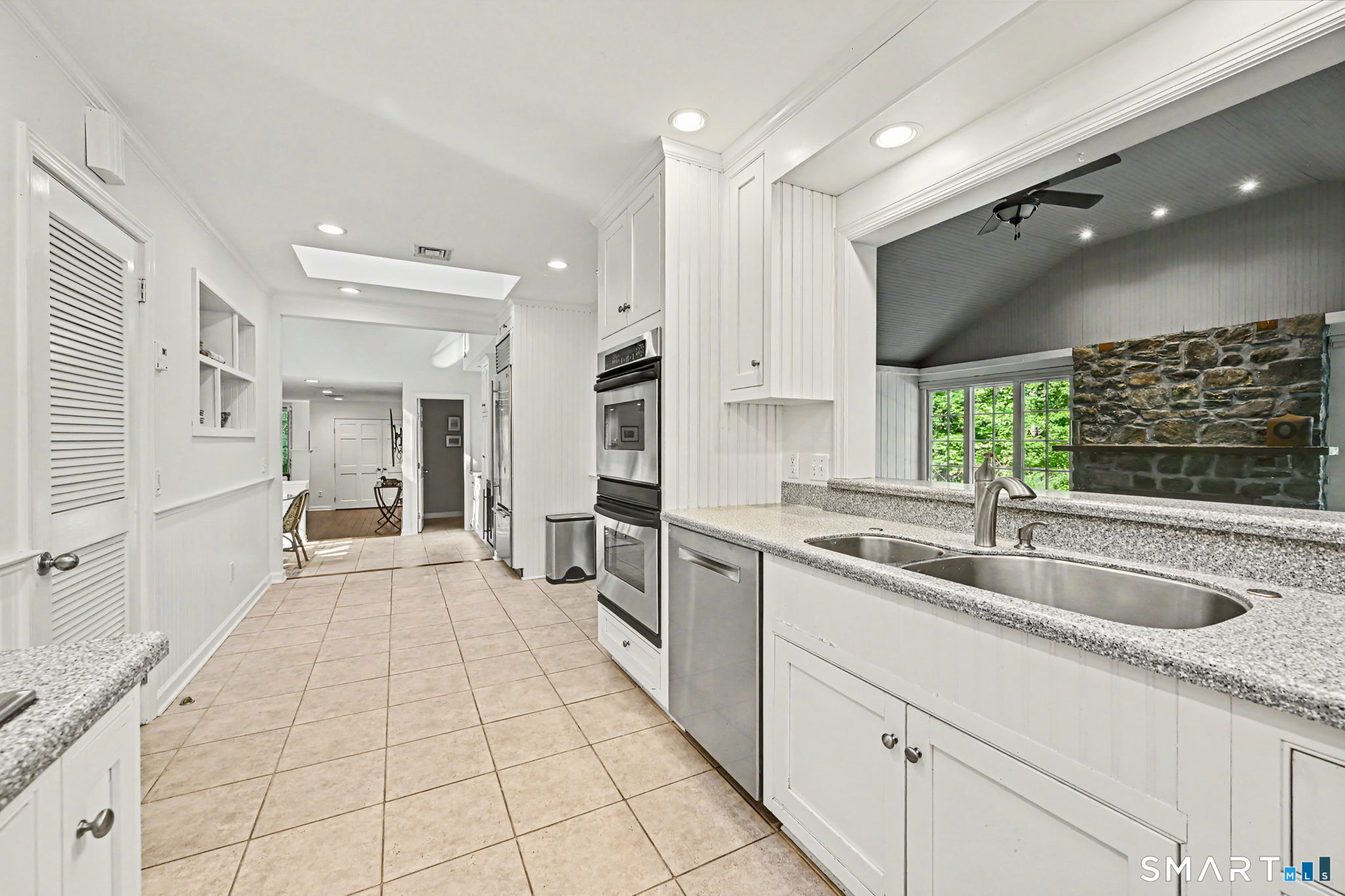 75 Norfield Road Weston, CT 06883 - Photo 8 of 36