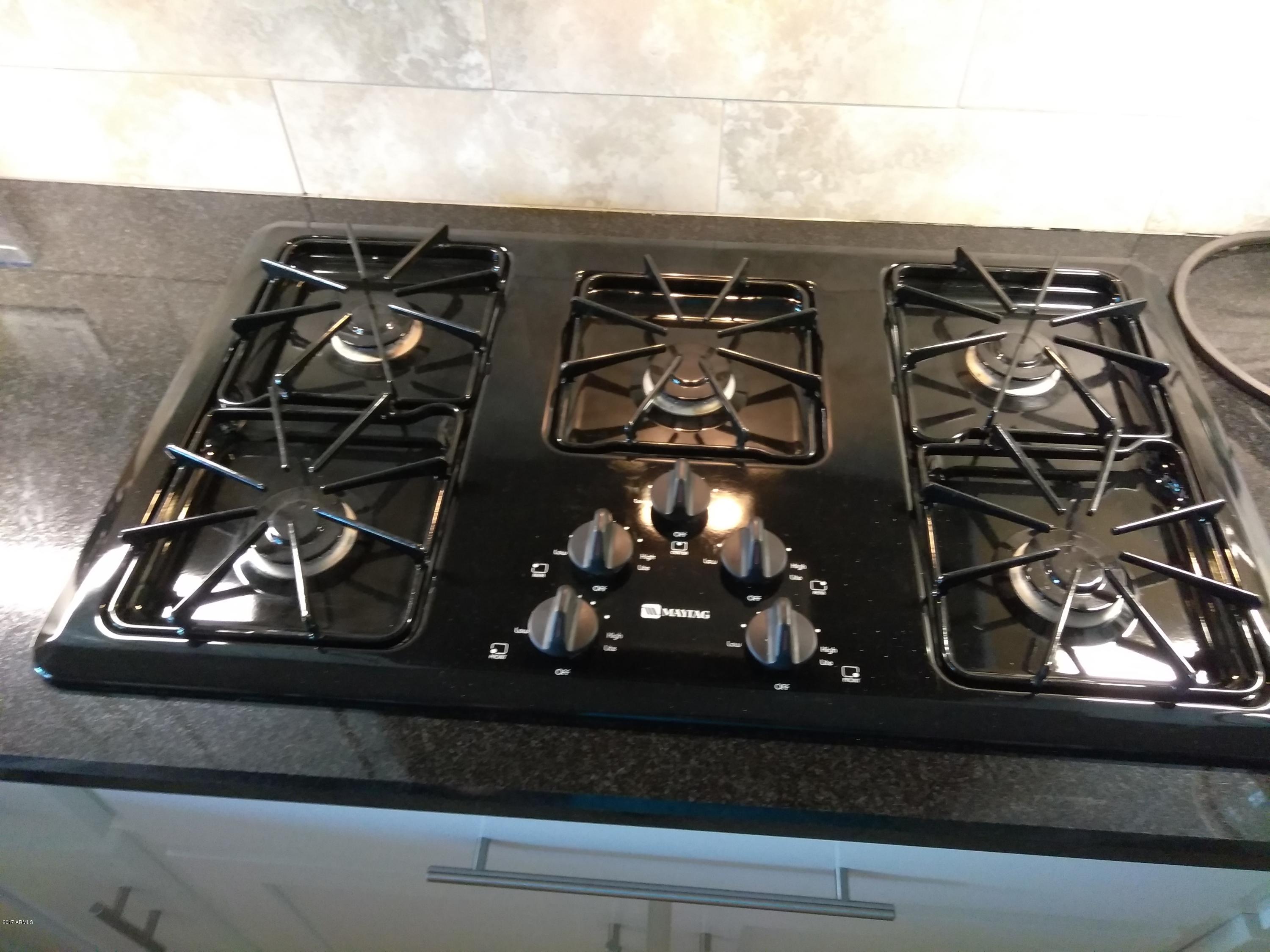 15219 North Ridgeview Road Sun City, AZ 85351 - Photo 11 of 24 Gas Cook Top