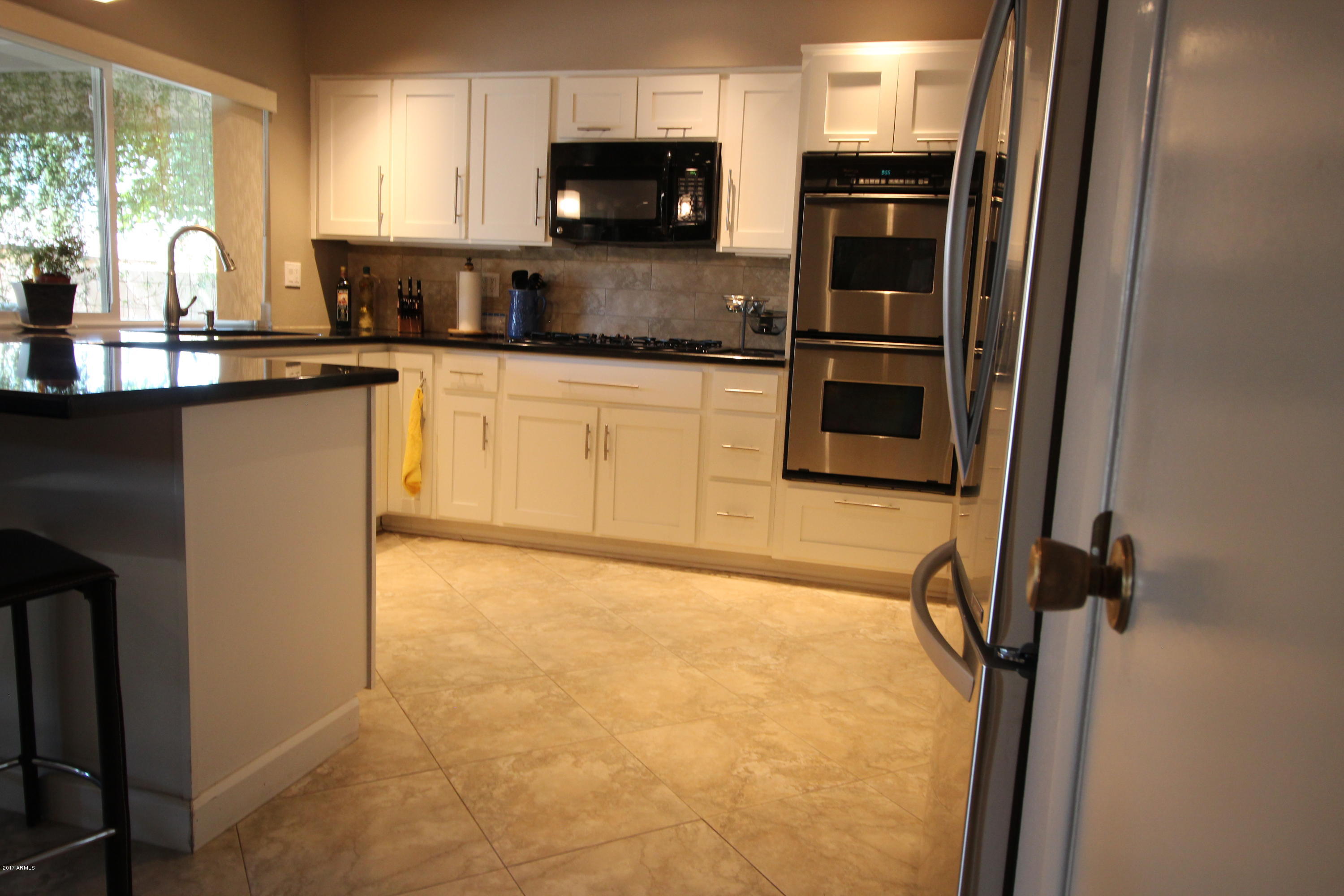15219 North Ridgeview Road Sun City, AZ 85351 - Photo 8 of 24 Kitchen View 2