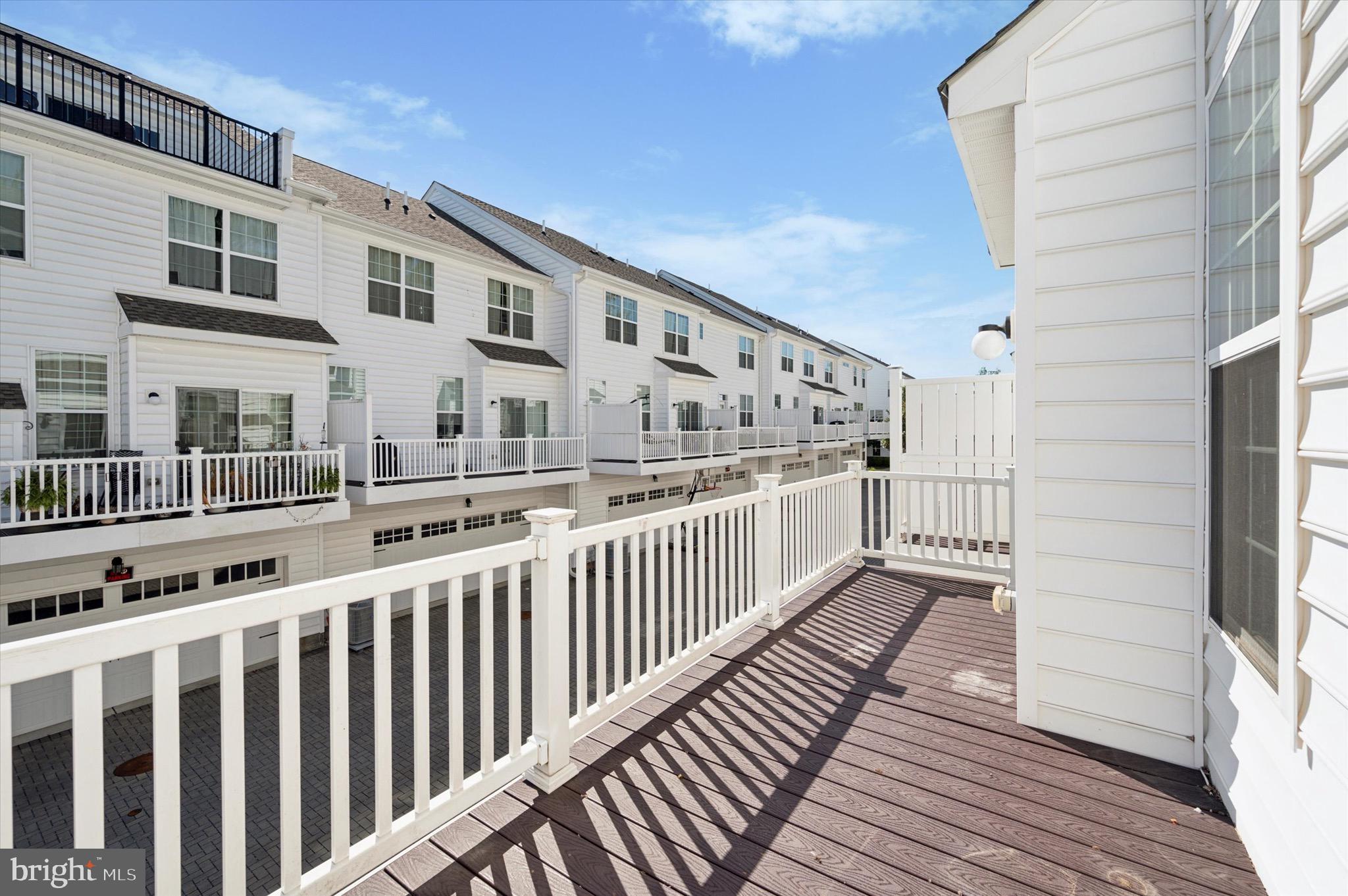 213 Avian Alley Springfield, PA 19064 - Photo 20 of 38 a view of a brick building from a balcony