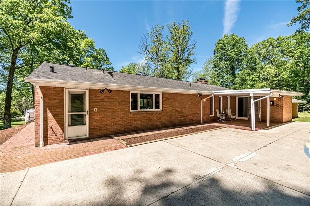 8024 Thompson Run Road Pittsburgh, PA 15237 - Photo 2 of 25 Gallery Image 2