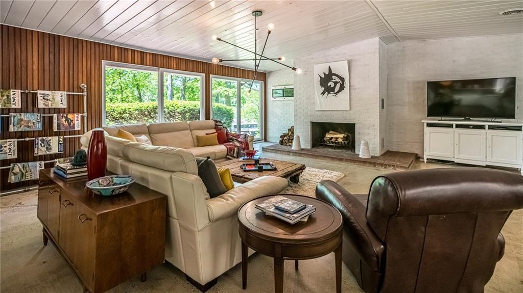 8024 Thompson Run Road Pittsburgh, PA 15237 - Photo 9 of 25 Gallery Image 9