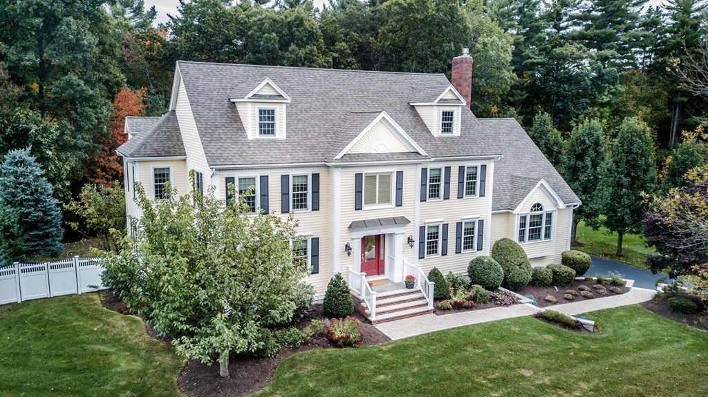 115 Lancaster Road North Andover, MA 01845 - Photo 1 of 30 Gallery Image 1