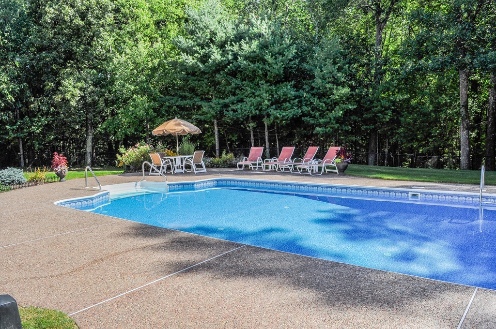 115 Lancaster Road North Andover, MA 01845 - Photo 28 of 30 Gallery Image 28