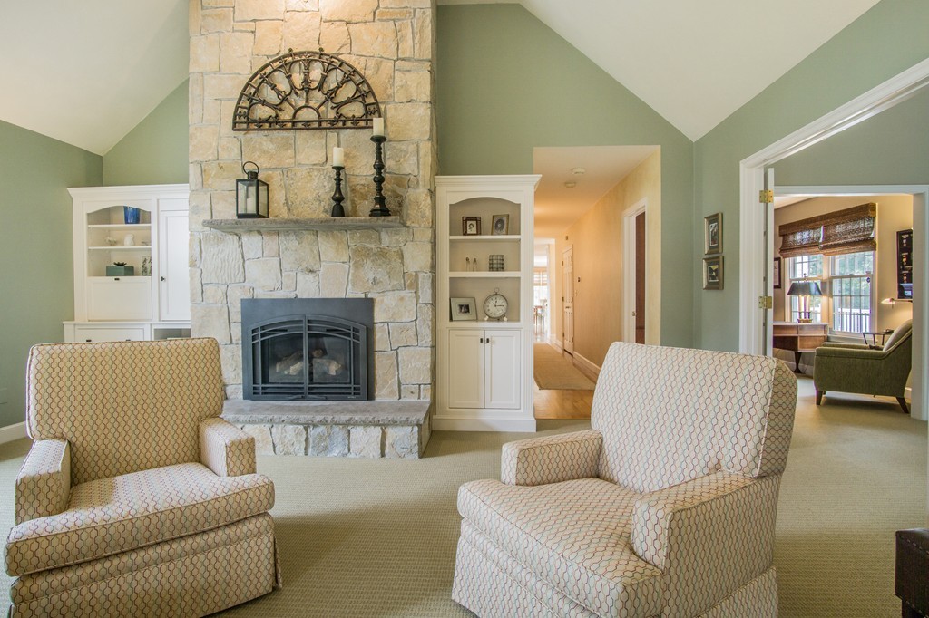 115 Lancaster Road North Andover, MA 01845 - Photo 7 of 30 Gallery Image 7