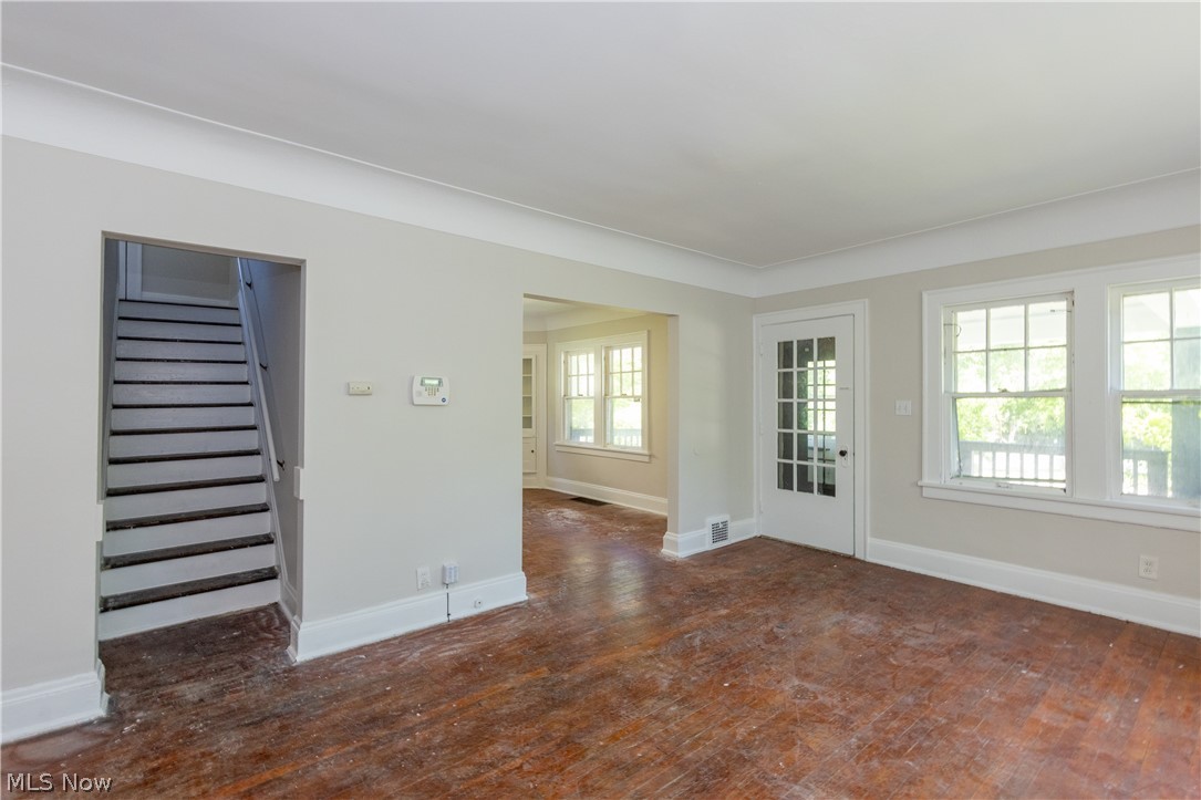 14650 Superior Road Cleveland, OH 44118 - Photo 4 of 50