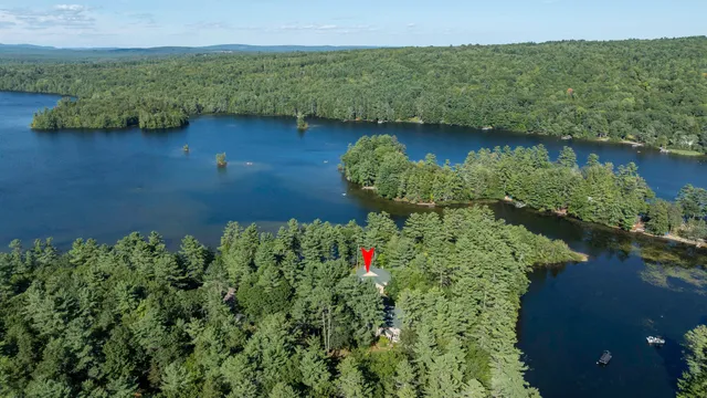 $749,900 | 26 East Beach Road, Unit 26, Casco, ME 04015