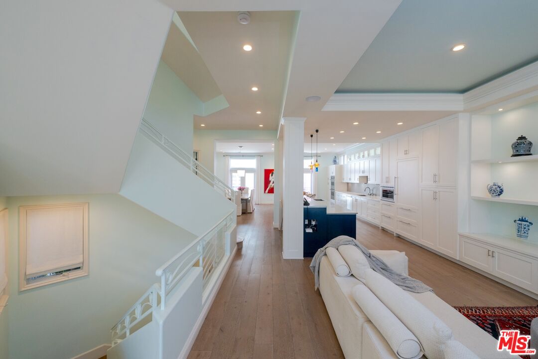 129 Channel Pointe Court Marina del Rey, CA 90292 - Photo 11 of 49