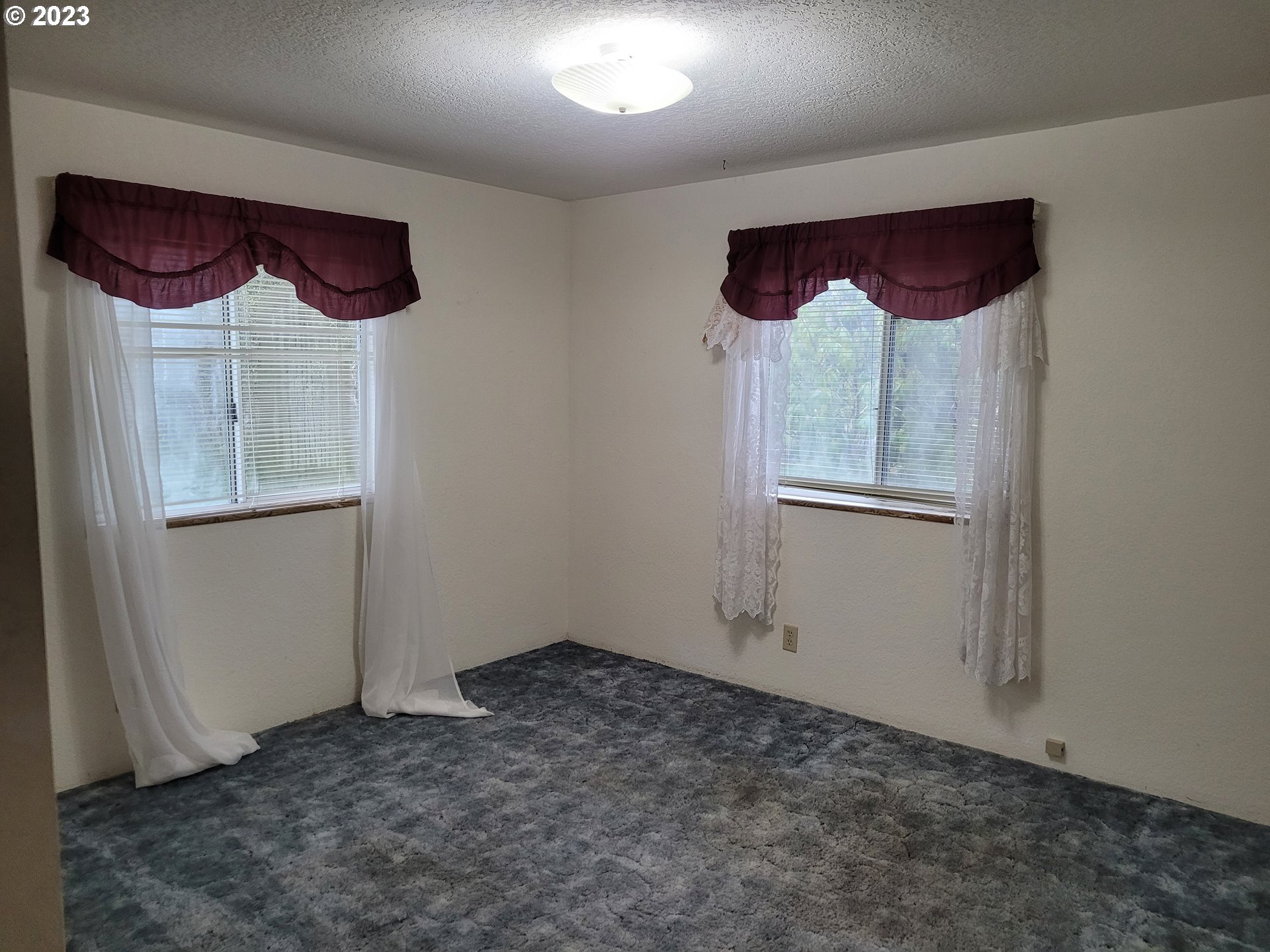 91919 George Hill Road Astoria, OR 97103 - Photo 20 of 21 Bedroom