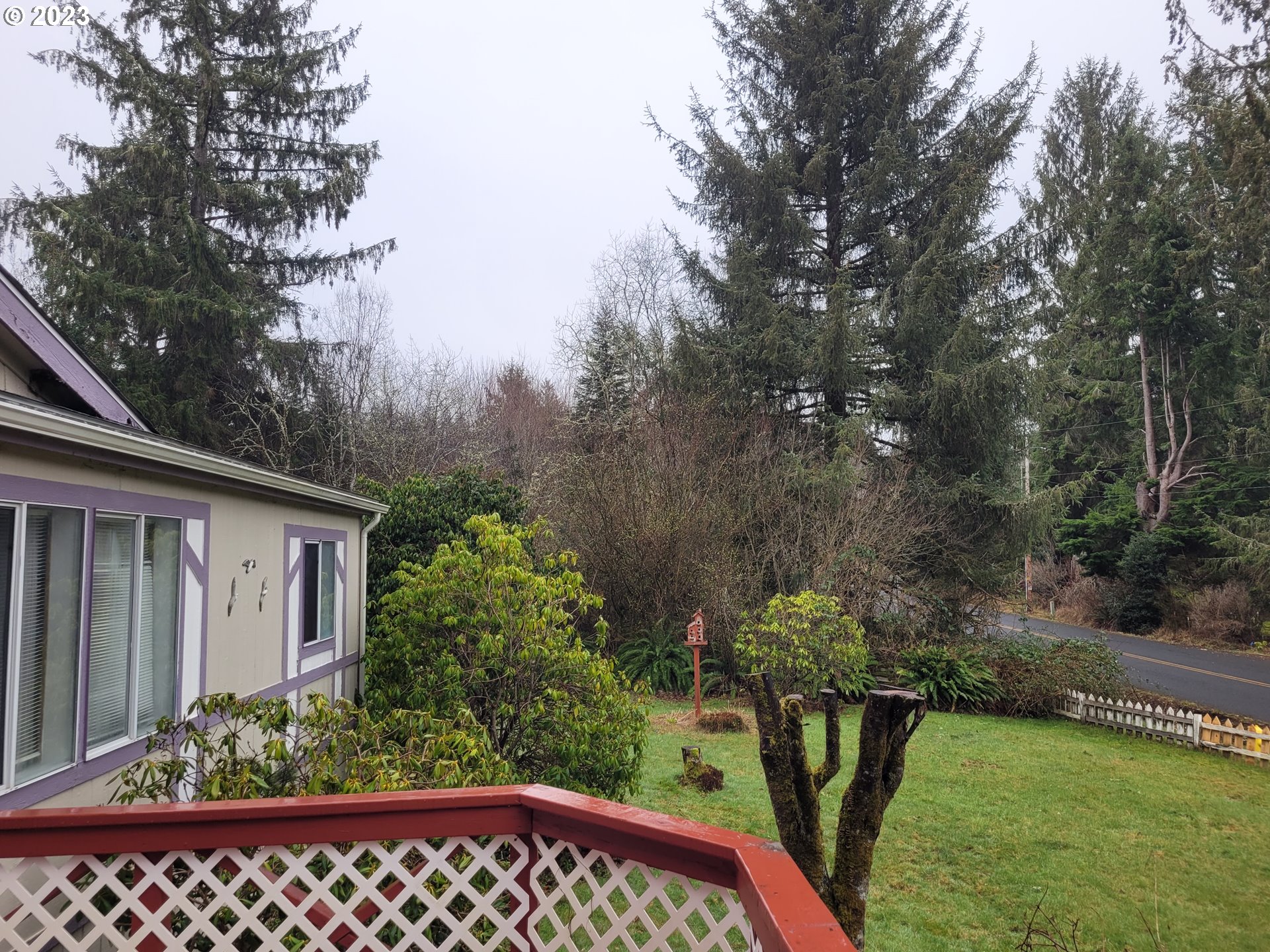 91919 George Hill Road Astoria, OR 97103 - Photo 8 of 21 Living Room