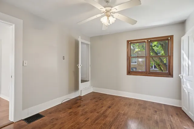 $250,000 | 906 State Street, Lemont, IL 60439