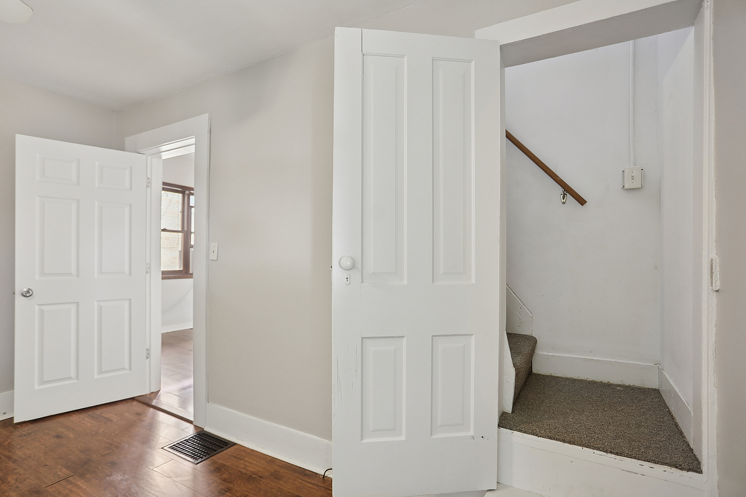 906 State Street Lemont, IL 60439 - Photo 17 of 20