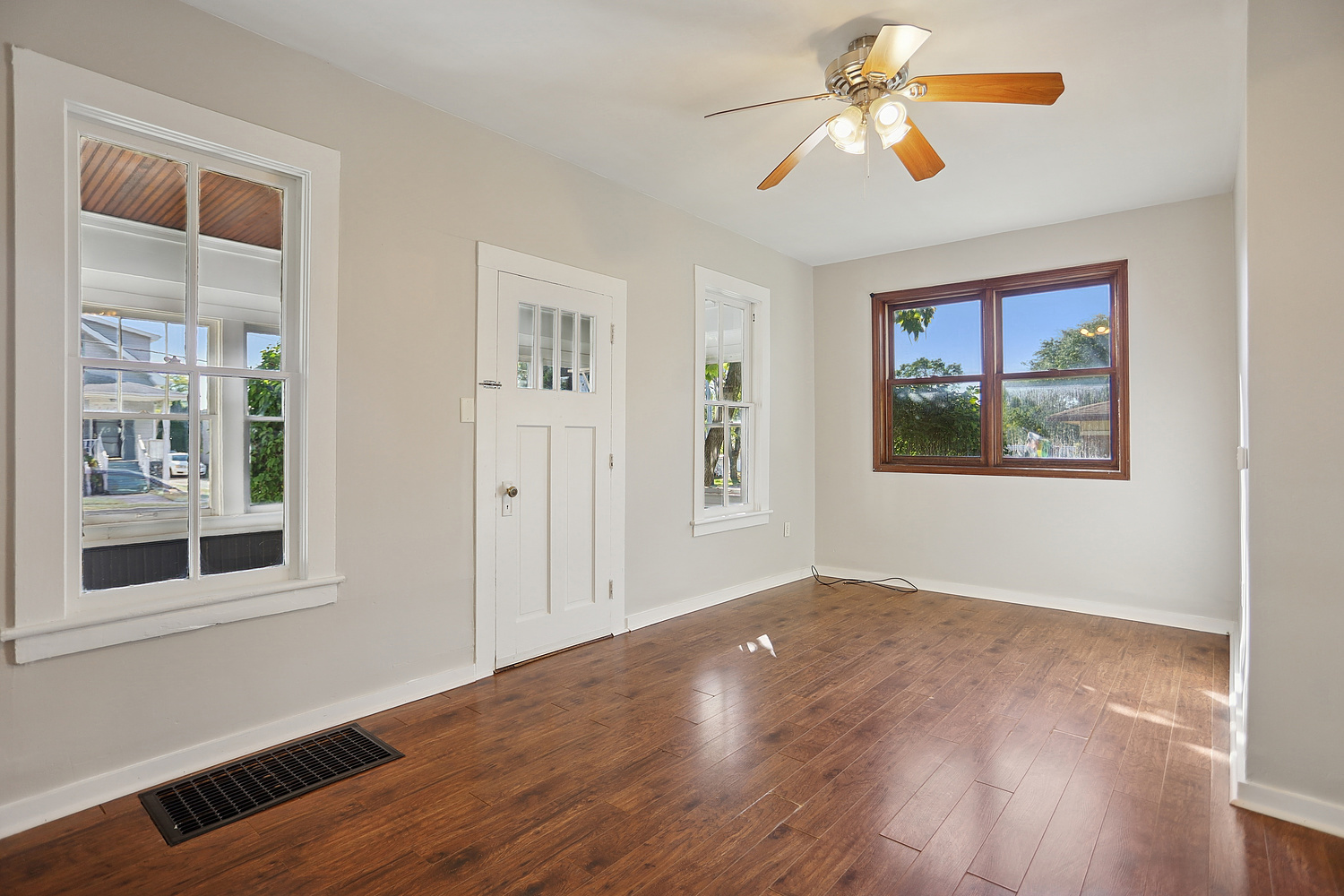 906 State Street Lemont, IL 60439 - Photo 6 of 20