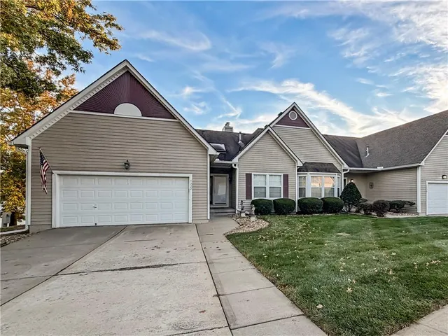 $255,000 | 4322 South Milton Drive, Independence, MO 64055