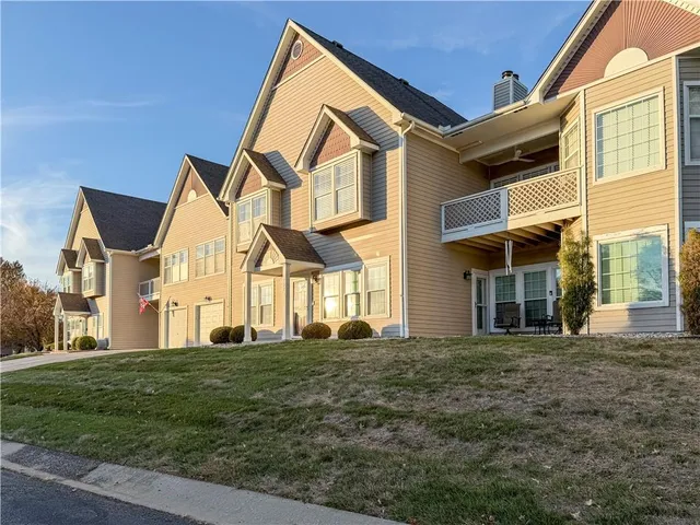 $255,000 | 4322 South Milton Drive, Independence, MO 64055